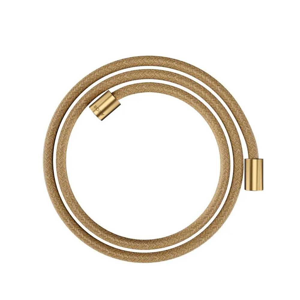 Ein geflochtener Duschschlauch in heller Farbe mit zylindrischen Anschlüssen in Brushed Gold Optik, hergestellt von AXOR.